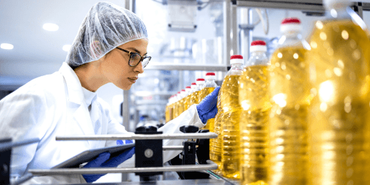 An inspector practicing directives from food packaging regulations