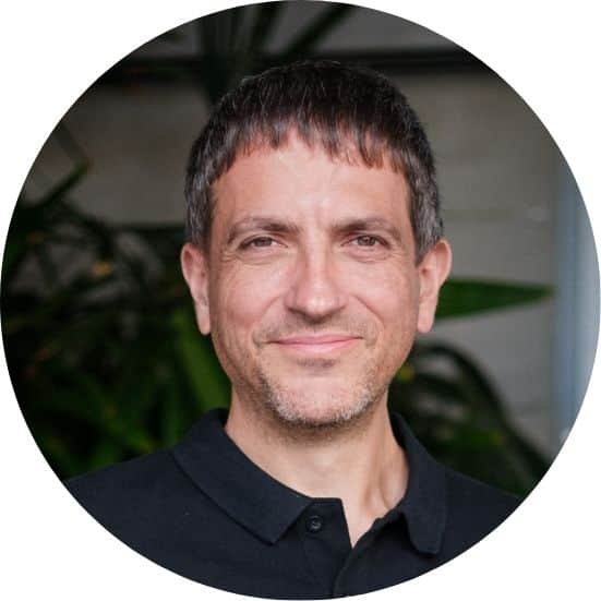 Meet the team Section 2 Section 1 Cards 484 Spotlight 5 Icon 1