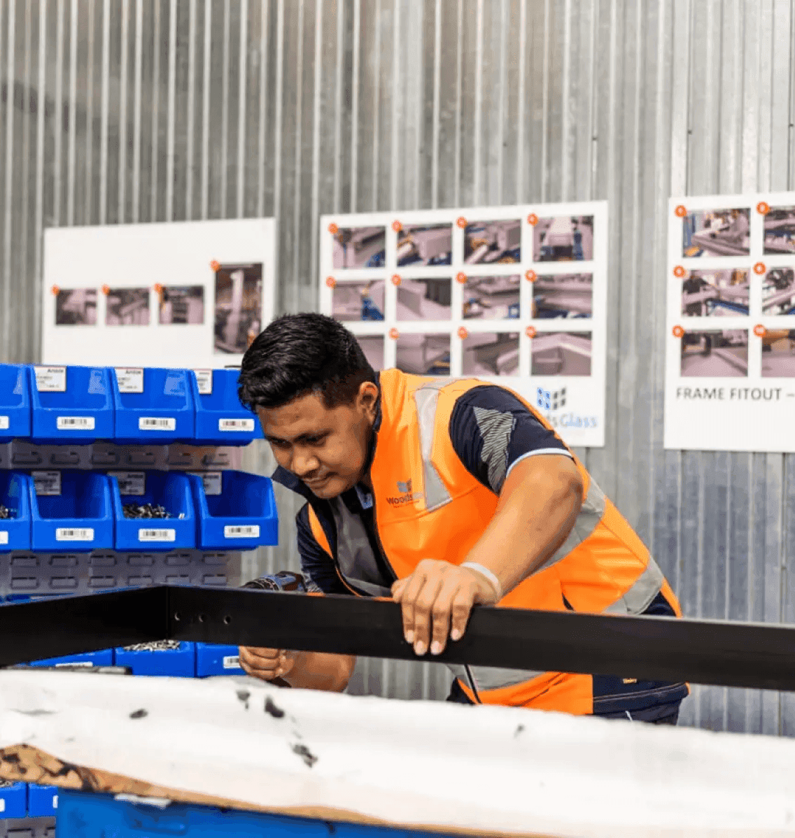 Trabajador de manufactura de Thermosash | Estudios de caso de fabricación, construcción y de instalación de SafetyCulture